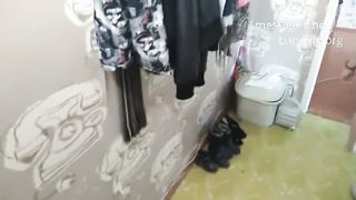 Tini kisasszonyt a pasija haverja döngeti