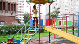 Amatőr orosz tini spinét kefélnek