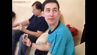 Zsuzsit a roma tini ribancot partiba nyomják