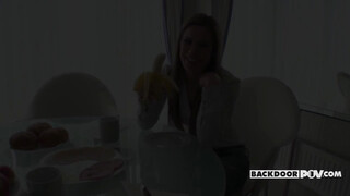 Its POV - Athina Love a magyar pornósztár nőci hátsó bejáratba tolva