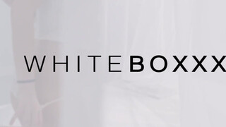 WhiteBoxxx - kettő méretes mellű cseh kisasszony és egy szerencsés faszi