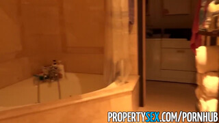 PropertySex - izgató fekete ingatlanos és a vásárló