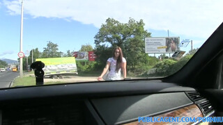 PublicAgent - Vanessa a izgató stoppos csajszi