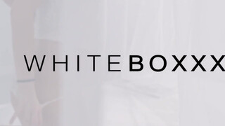 WhiteBoxxx - nyuszinak öltözött kiscsaj megrakva