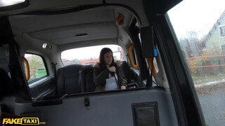 Fake Taxi - Little Eliss a méretes csöcsű tini