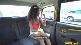Fake Taxi - Tina Fire a nagy tőgyes csoki bige