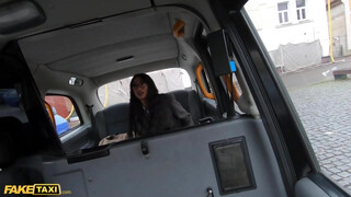 Fake Taxi - Mali Ubon a dögös brazil picsa
