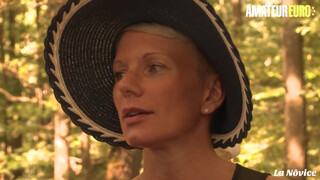 LaNovice - Mia Wallace az erdőben kefél