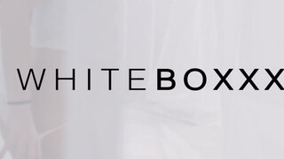 WhiteBoxxx - Vera Wonder a szexy magyar spiné