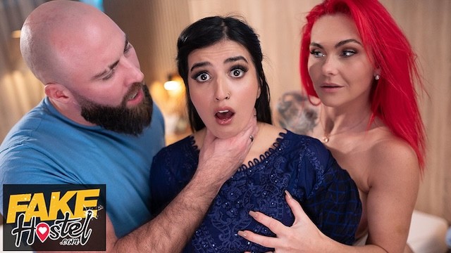 Szégyenlős pakisztáni spiné felébred szexuálisan egy hármasban perverz brit párral