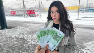 Vonatbéli csábítás: bigét szólítunk meg castingra közvetlenül a szekrényben