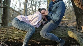 Megbasztam egy gyönyörű házas idegent a parkban